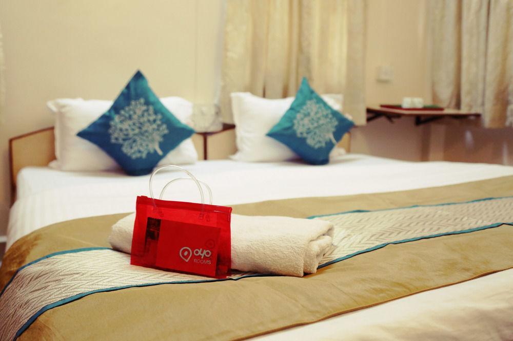Oyo 946 Royce Studio Apartments Pune Exterior photo
